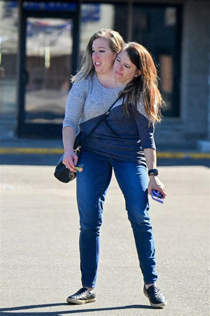 Conjoined Twins Sad News: Abby And Brittany Pregnant Today