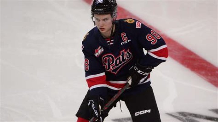 Connor Bedard broke windows and records in becoming the NHL draft’s presumptive No. 1 pick