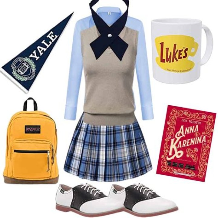 Creative Lorelai & Rory Costume Ideas For Halloween 2017 That Every 'Gilmore Girls' Fan Will Understand