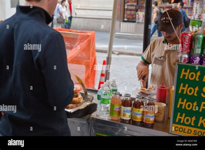 Customers rally around local hot dog vendor during pandemic