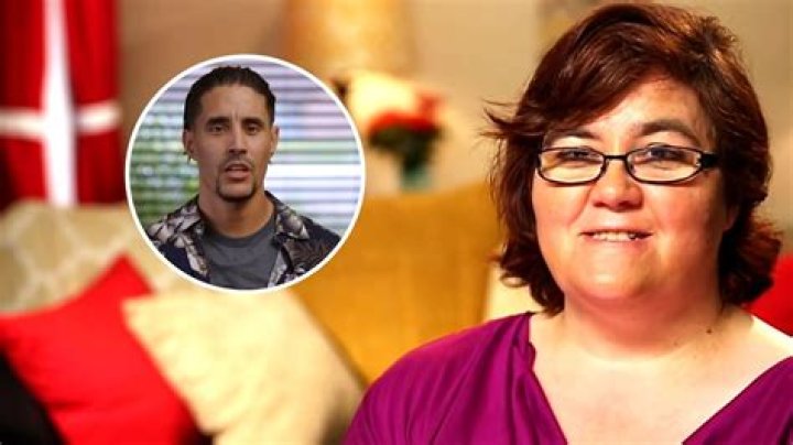 Danielle Jbali graduates nursing school, 90 Day Fiance fans blast Mohamed Jbali for ‘insincere’ support
