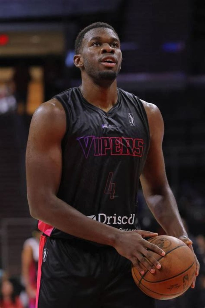 Darius Days Bio: Family, Contracts And Net Worth