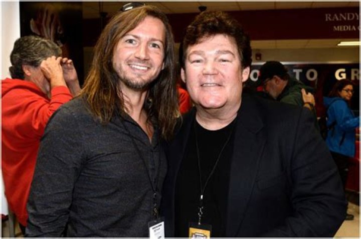 Darren Knight Net Worth: An In-Depth Look At The Financial Success Of The Social Media Star