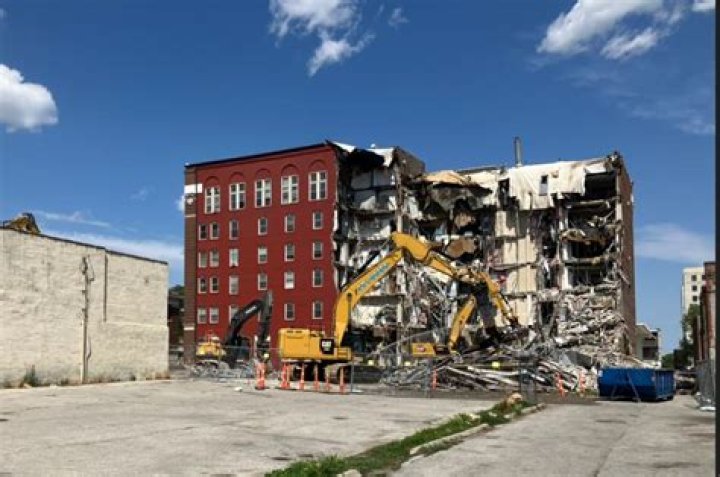 Davenport city officials added in building collapse lawsuit
