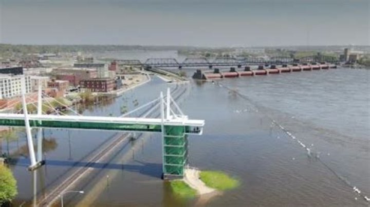 Davenport leaders happy with flood plan as crest passes