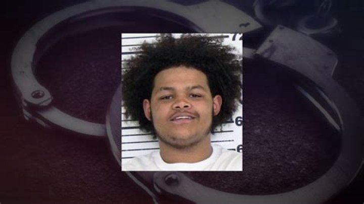 Davenport man who allegedly left gun in Burger King given probation
