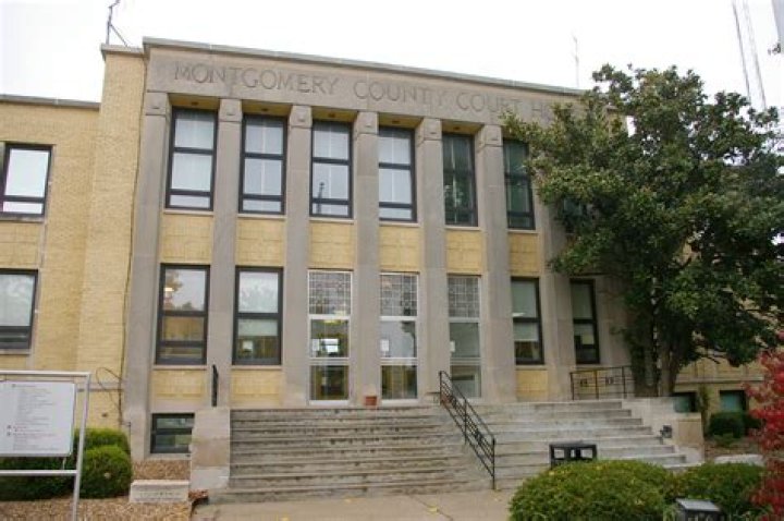 Davenport’s Michele Darland to run for Scott County Recorder