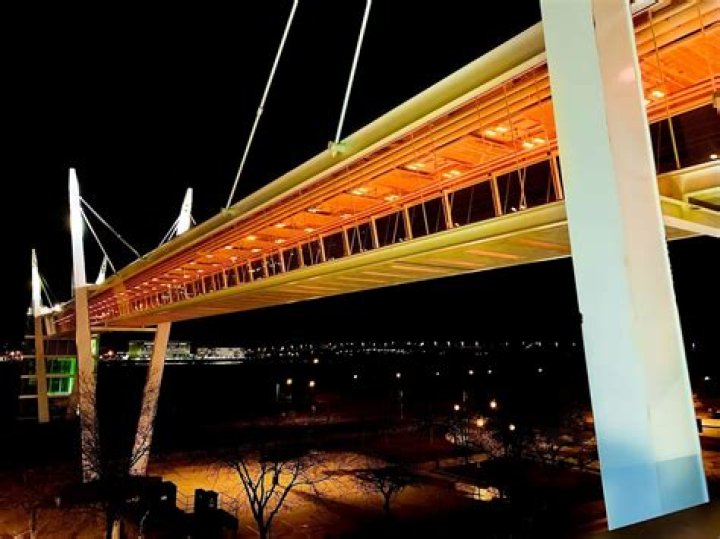 Davenport Skybridge will be orange for Kidney Cancer Awareness Month