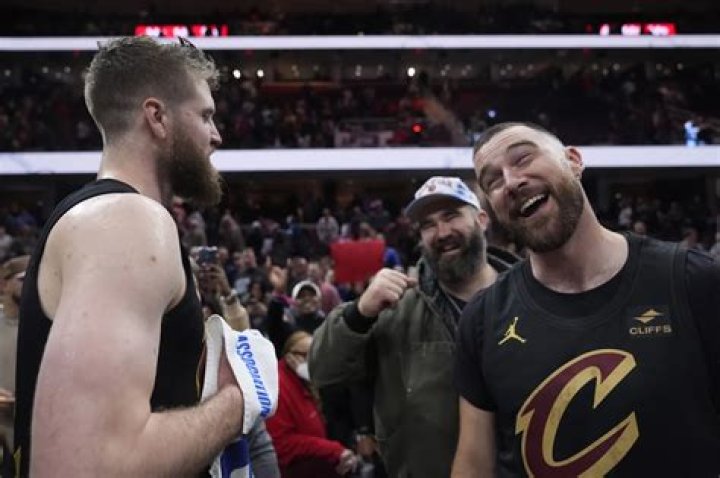 Dean Wade scores 20 in fourth, Cavs rally to stun Celtics and end Boston’s 11-game winning streak