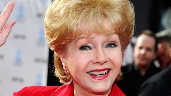 Debbie Reynolds, Mother of Carrie Fisher, Dies at 84