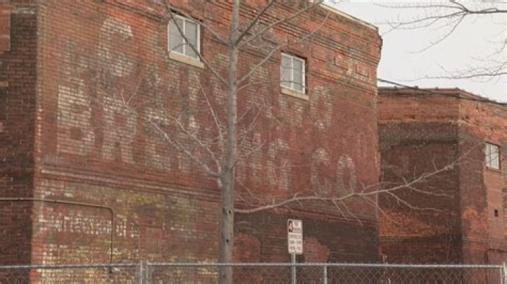 Demolition process begins at 3 downtown Rock Island buildings