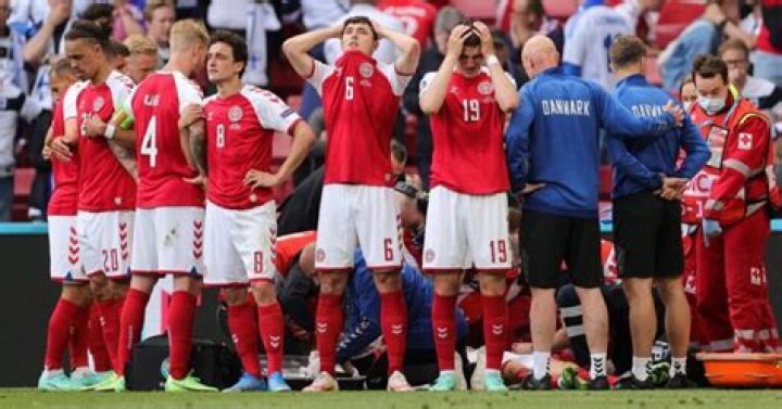 Denmark 1-2 Belgium: players and fans show support to Eriksen in 10th minute