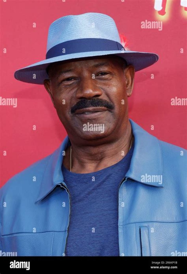 Dennis Haysbert Height: Everything You Need To Know About The Acclaimed Actor