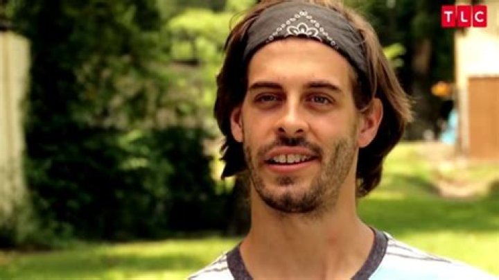 Derick Dillard and Jill Duggar no longer affiliated with IBLP, slam their ‘rules’