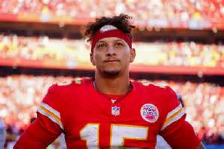 Deshaun Watson's Crucial Pivot Towards Sustainability, Should He Copy Kansas City Chiefs' Patrick Mahomes?