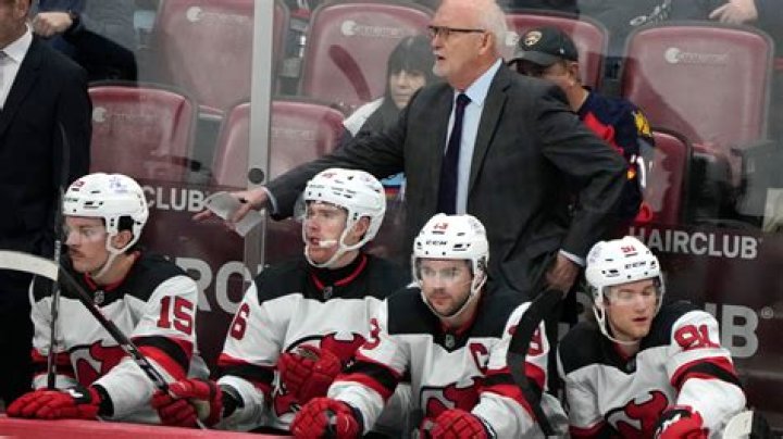 Devils coach Lindy Ruff struck in face by puck, misses 3rd period of 3-2 loss to Hurricanes