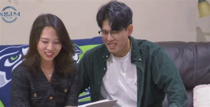 Dewey and Ji-su: The Love After Divorce Couple Are Still Friends