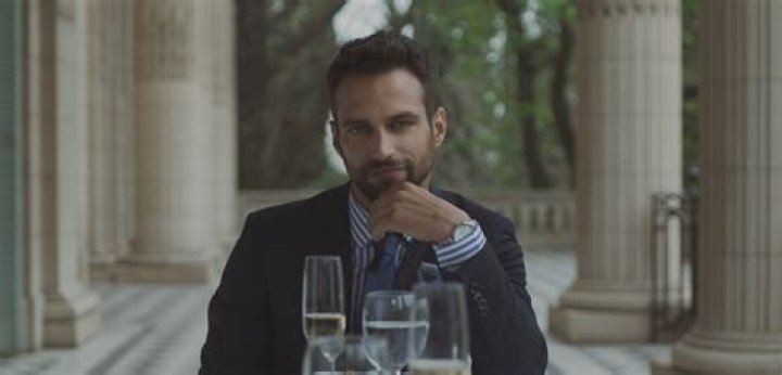 Diary of a Gigolo Ending, Explained: Who Killed Ana?