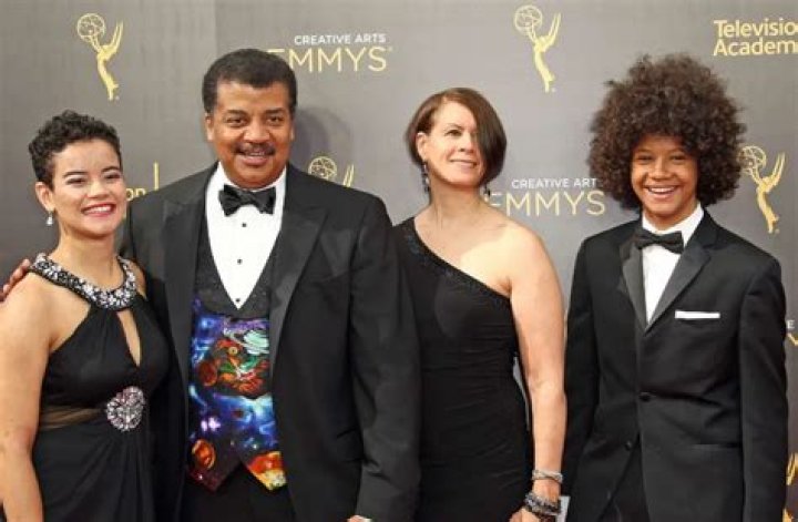 Did Neil DeGrasse Tyson Have A Wife? Exploring The Personal Life Of A Renowned Astrophysicist