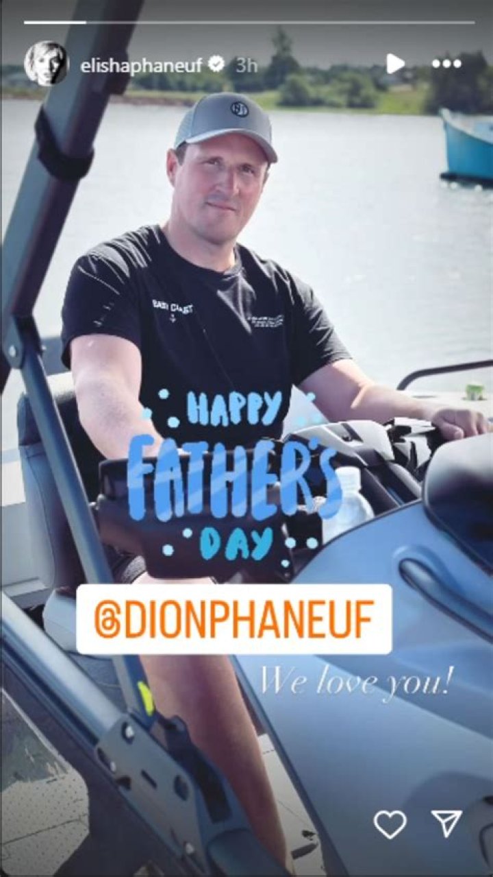 Dion Phaneuf Hockey player, wife, contract, salary, height, family and so