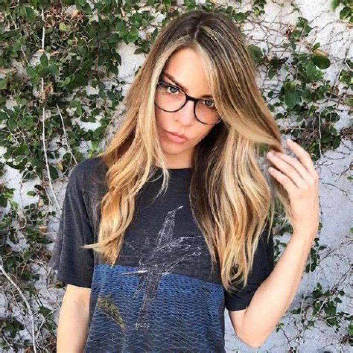 Discover the Net Worth of American Actress and Television Darling, Lauren German