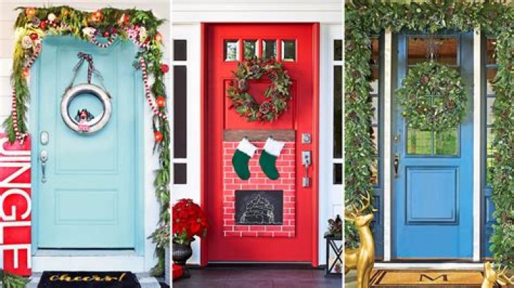 DIY Outdoor Christmas Decorations: 7 Dazzling Doorways