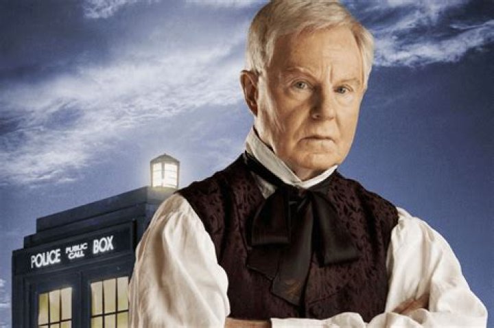 Doctor Who codenames: Pearl Mackie for Mean Town? Karen Gillan for Panic Moon? Jenna Coleman for Men On Waves? Torchwood?