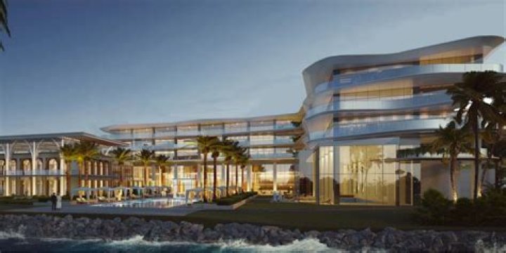 Does the QC really need a new hotel?
