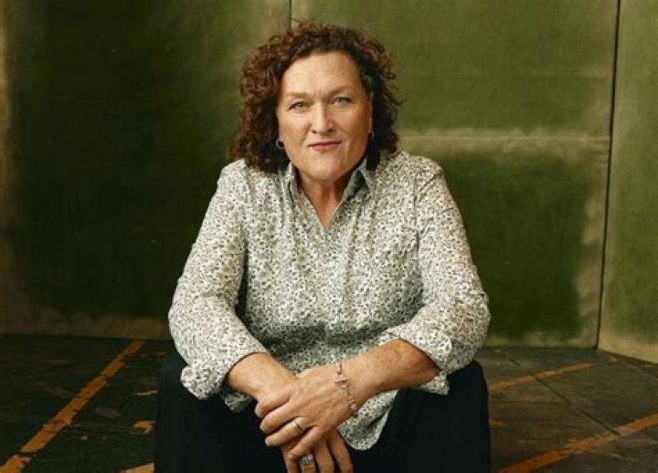 Dot Marie Jones Trans: Is She A Man? Gender And Sexuality