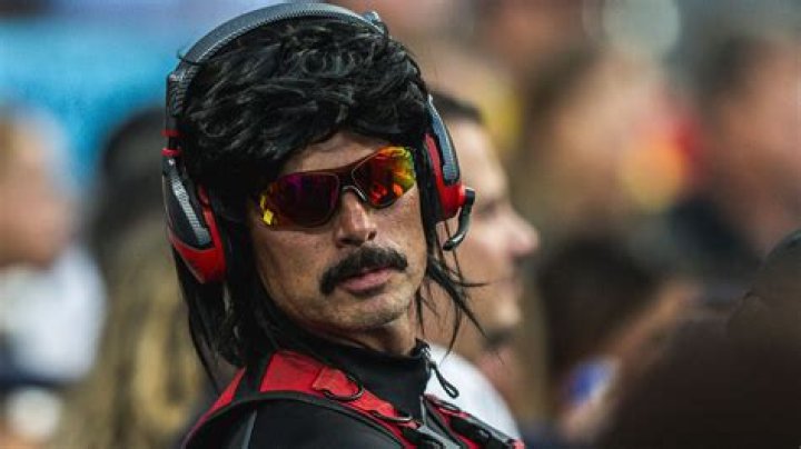 Dr Disrespect Height, Height In Feet, Height Cm, How Tall Is He? Personal Details