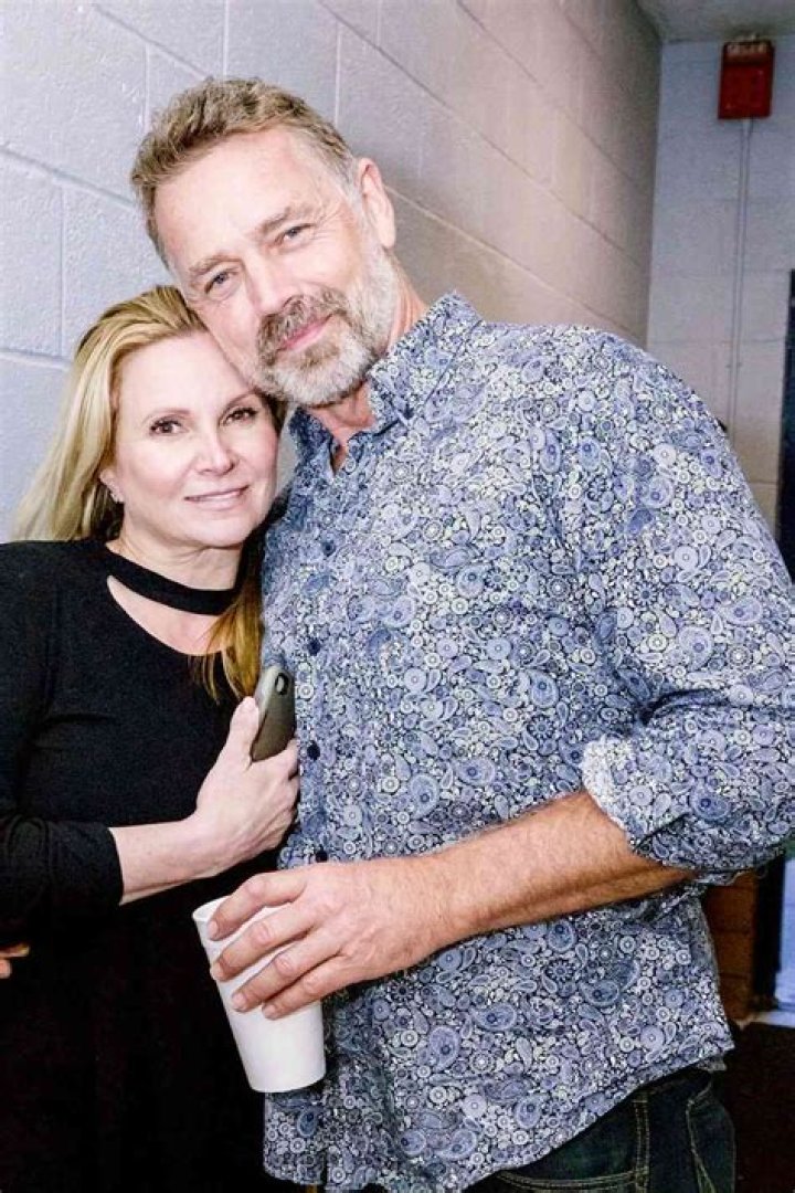 Drew Griffin Wife, Passed Away At 60, Married, Family, Height, Net Worth.