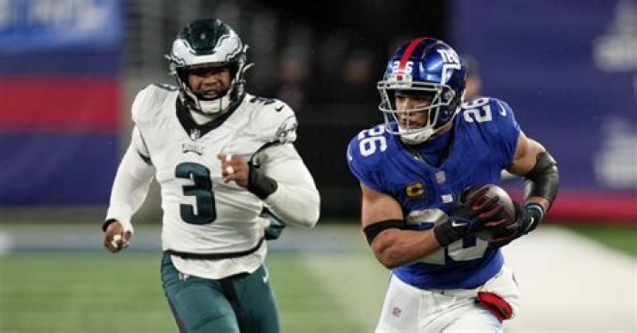 Eagles reach free-agent deals with Bryce Huff and Saquon Barkley, AP source says