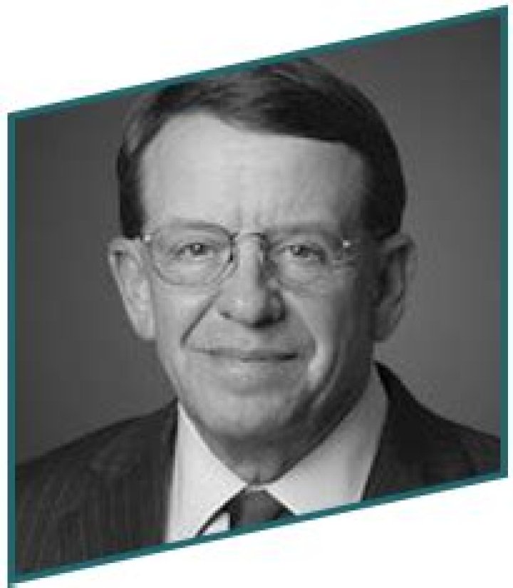 
Edward Ludwig
Net Worth
