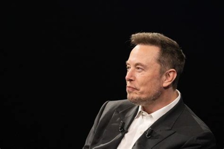 Elon Musk Inspired Kendall Roy's Living+ Presentation Outfit