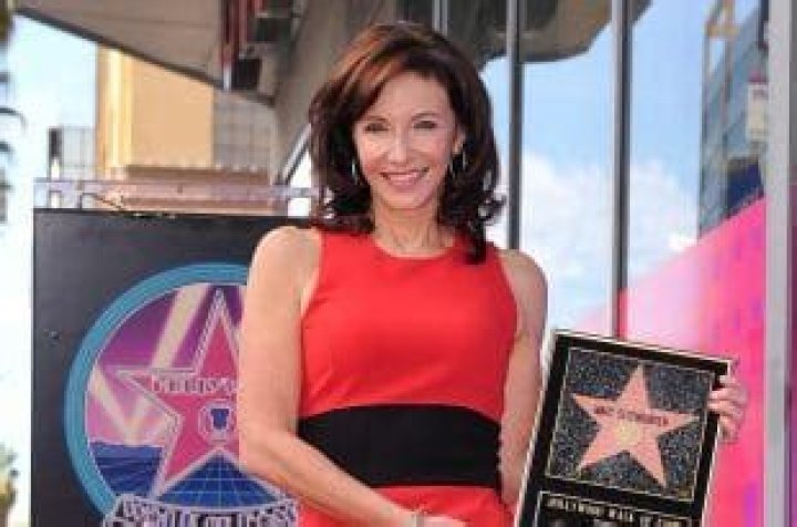 Emilia Bechrakis’ Net Worth, Age, Plastic Surgery, Family, Wiki