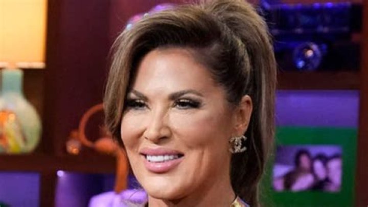 Emily Simpson feels like herself again as she celebrates 40-pound weight loss