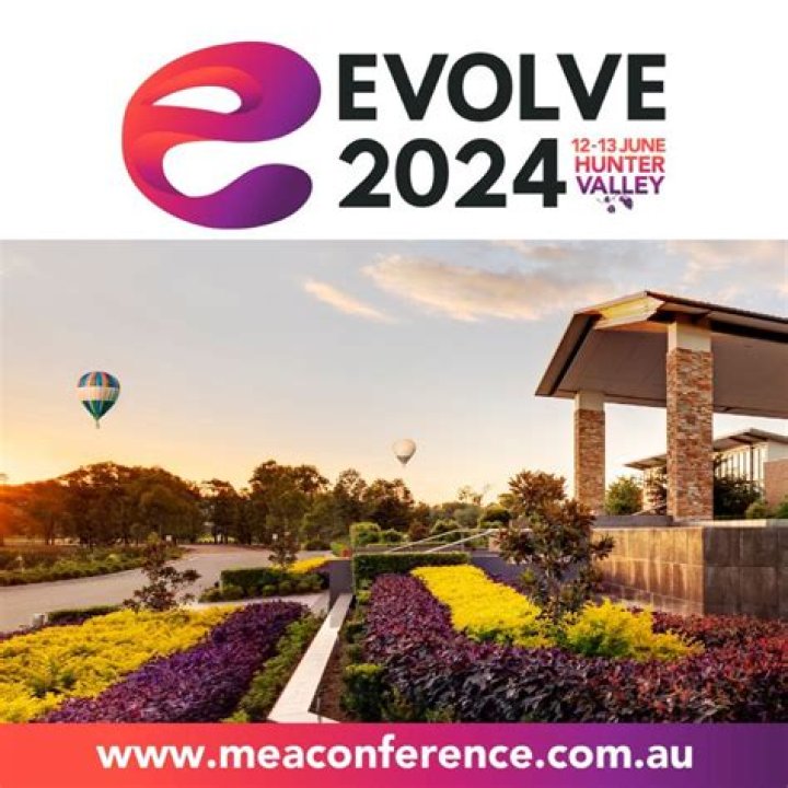 حل كتاب evolve 2 – تريندات 2024