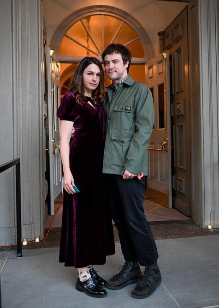 Exploring The Life Of Andrew VanWyngarden's Wife: A Deep Dive Into Their Relationship