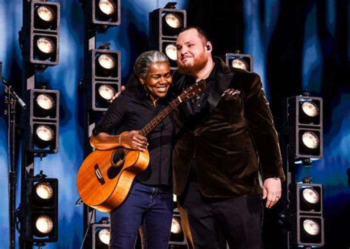 Exploring The Life Of Tracy Chapman's Partner: Who Is She Really?