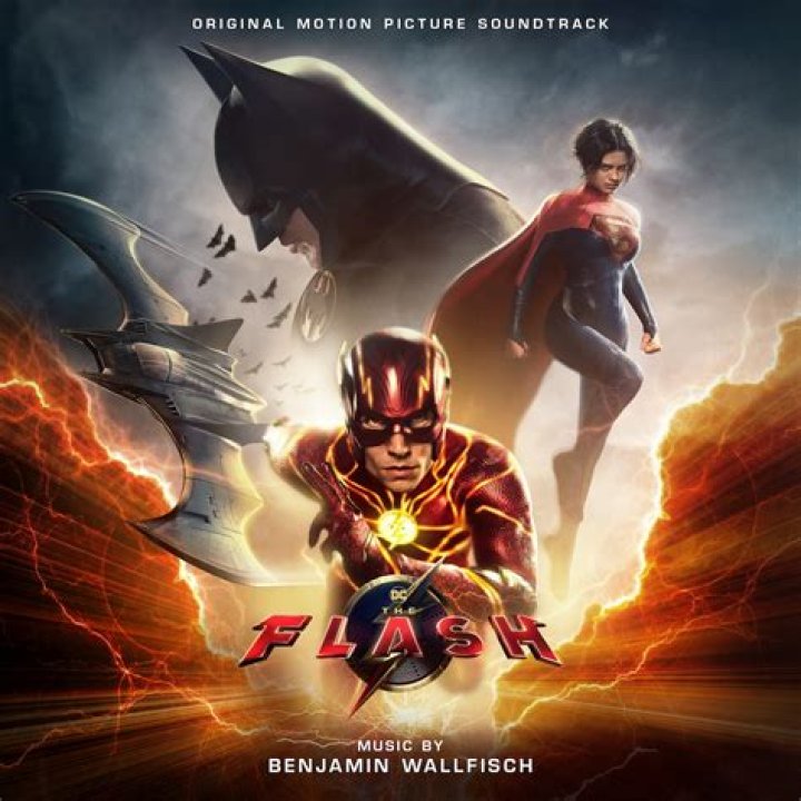 Ezra Miller Apologizes to Warner Bros. To Save The Flash