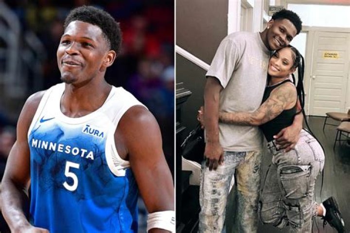 Family, Girlfriend, NBA & Net Worth [2023 Update]