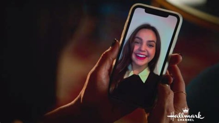 Fans are thrilled to see Bailee Madison back on Hallmark Channel’s Good Witch