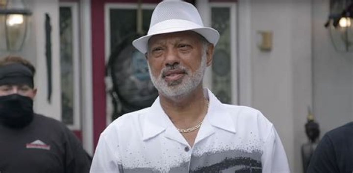 Forrest: Hoarders Season 12 Cast Member Now Serves as a CEO