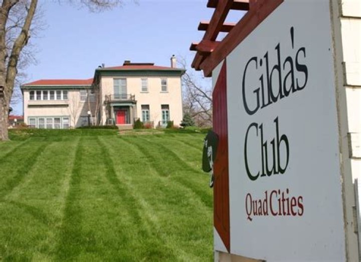 Gilda’s Club Quad Cities hosts Hats & Wigs Workshop