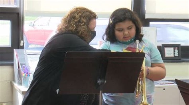 Glenview Middle School is the only QC school to offer Mariachi music lessons