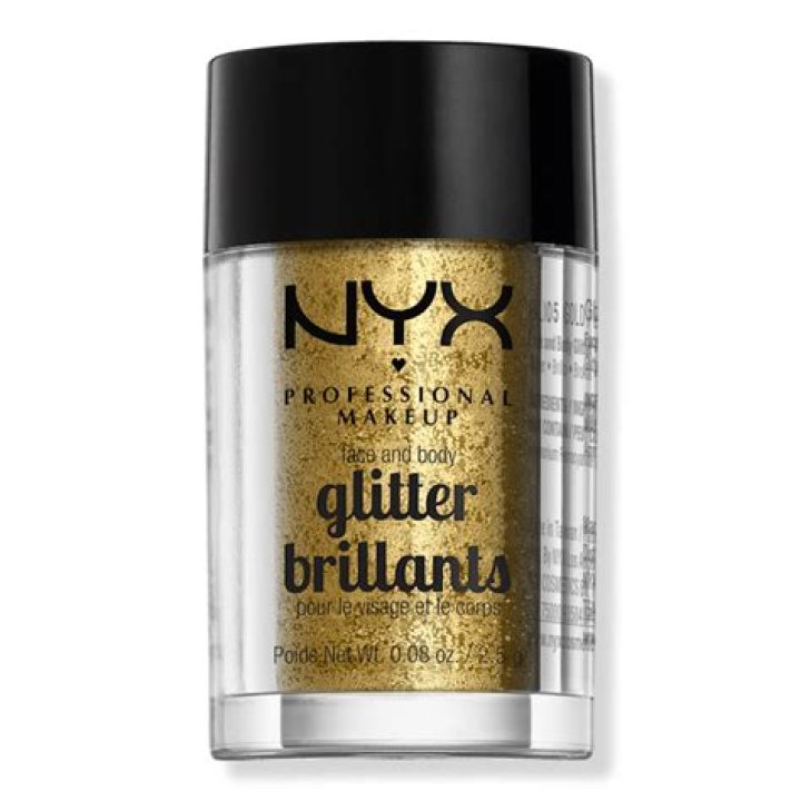 Glitter Eyebrows Are Bringing Y2K Vibes To Your Arches