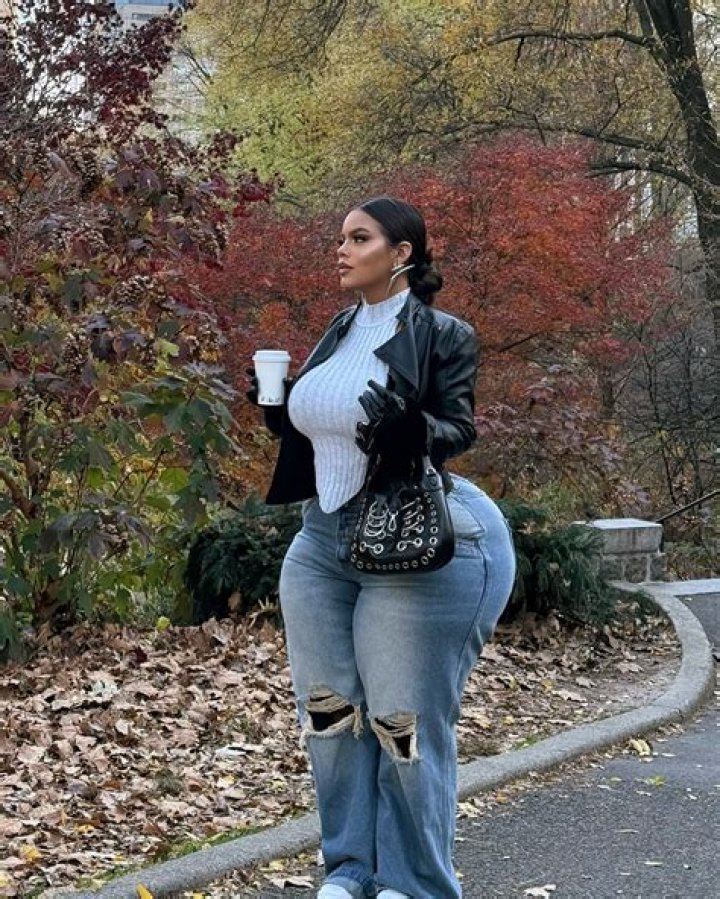 Gracie Bon - Wiki/Bio, photos de bikini, petit ami, âge, taille et carrière de mannequin