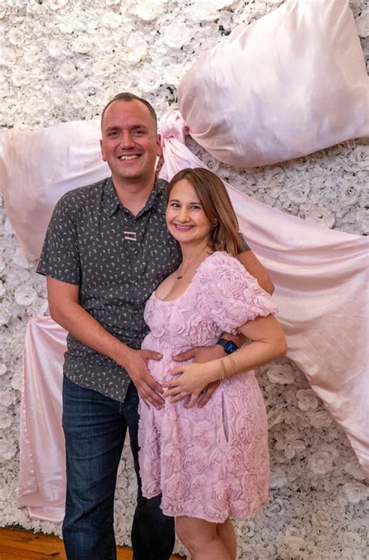 Gypsy Rose Actual Photos: A Deep Dive Into Her Life And Story