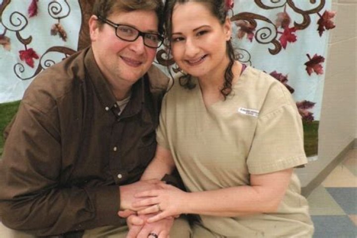 Gypsy Rose Mother Pictures: Unveiling The Complex Relationship Behind The Headlines