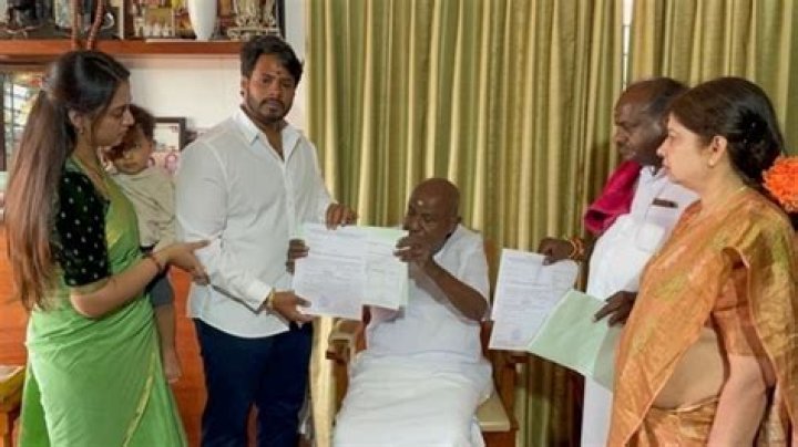 H. D. Kumaraswamy Wife, First Wife, Second Wife, Age, Photos,Kids